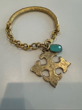 Gold Tone Bracelet with Turquoise colored Stone Charm